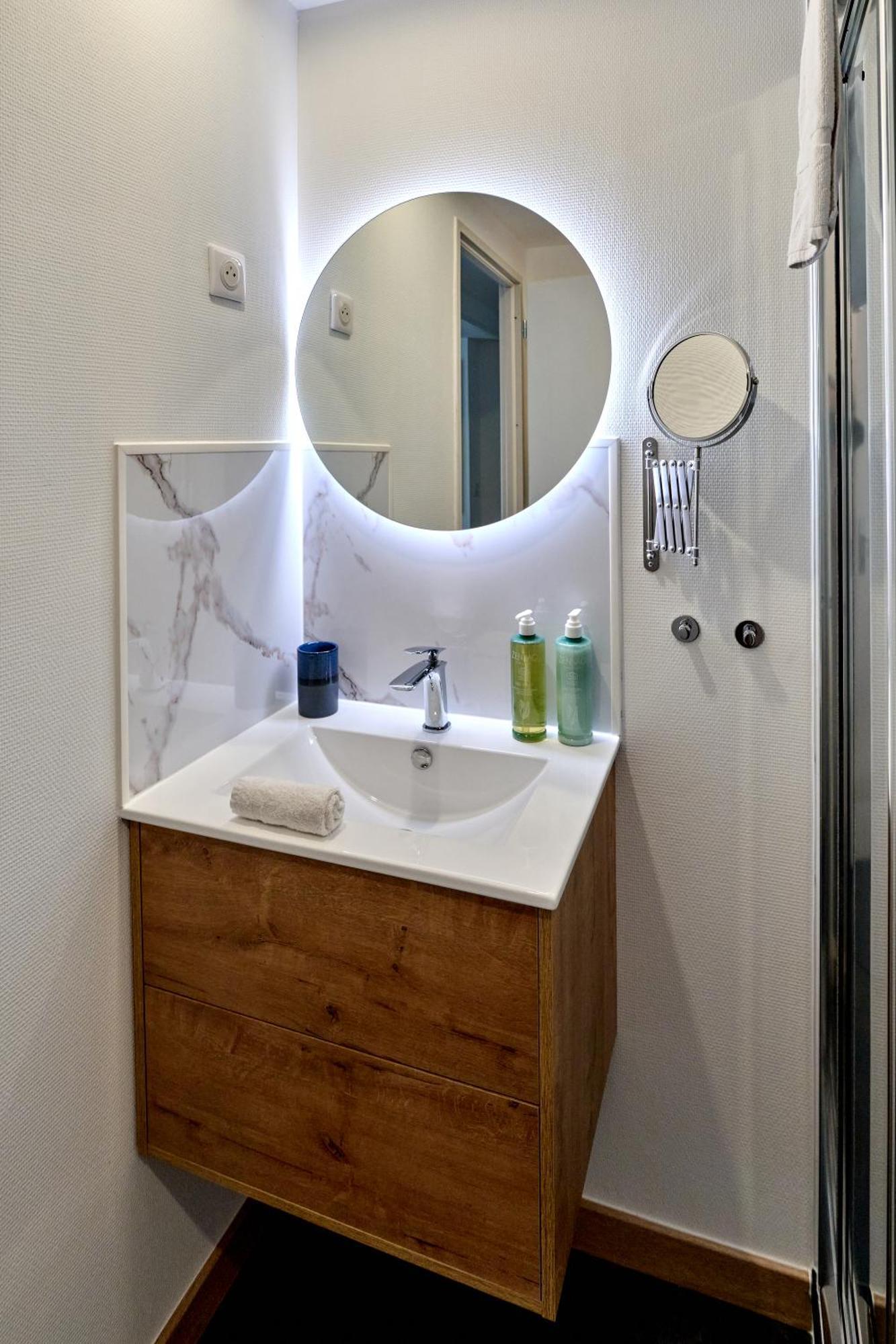 Le Madeleine Chez Les M By Primo C0Nciergerie Apartment Nevers Ngoại thất bức ảnh