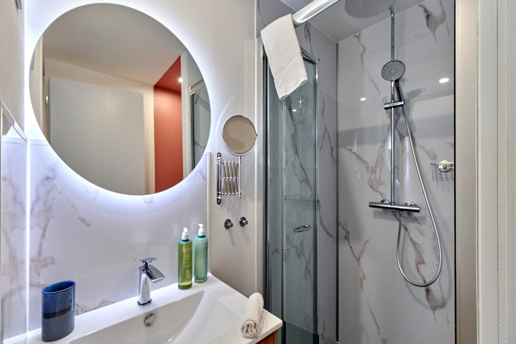 Le Madeleine Chez Les M By Primo C0Nciergerie Apartment Nevers Ngoại thất bức ảnh